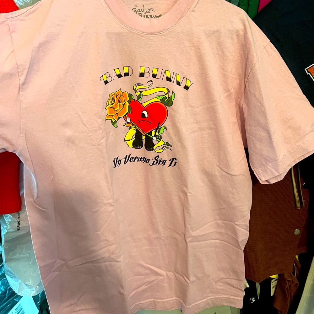 Bad bunny T-shirt